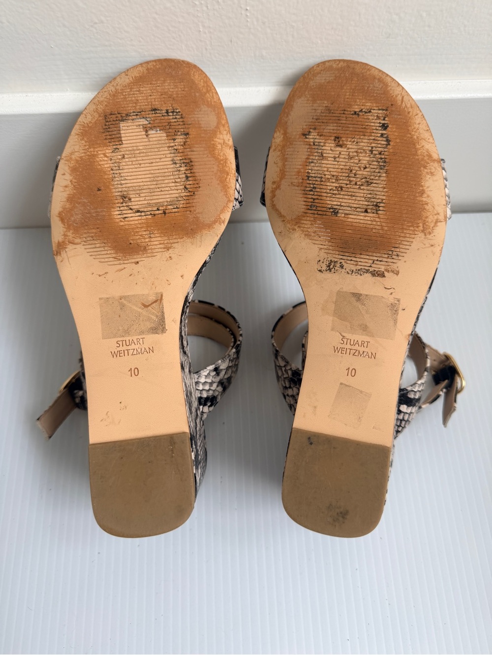 STUART WEITZMAN Snake Ankle Strap Wedge 10 - Picture 8 of 9